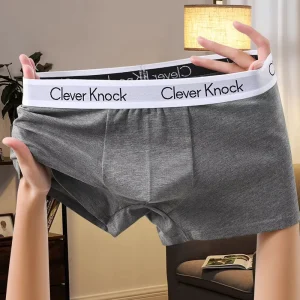 Breathable and Antibacterial Cotton Men’s Underwear. Each Individual Package Contains Cotton Men’s Boxer Shorts