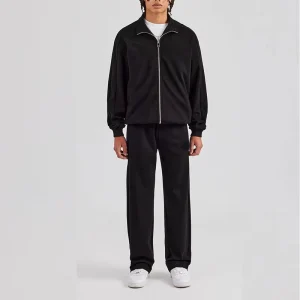 Classic Black Men’s TrackSuit Set with Full Zip Jacket and Straight Leg Pants for Timeless Sporty Style