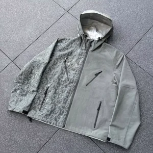 Custom Hooded Waterproof Windproof Jacket Polyester Nylon Zip Up Hooded Windbreaker Outdoor Jacket for Men
