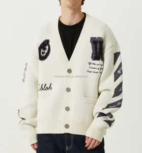 Custom Men’s V Neck Intarsia Knitwear Loose Cardigan Made of Cotton Wool Embroidered Sweater for Winter