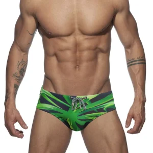 Factory High Quality Custom Mens Beach Wear Male Swimsuit Breathable Swim Wear Quick Dry Beachwear Swim Brief Swimwear Men