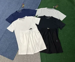 Men’s Quick Dry Running Set Breathable Short Sleeve T-shirt & Athletic Shorts with Reflective Details for Outdoor Training