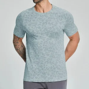 Men’s Seamless Leopard Jacquard T Shirt Nylon Polyester Blend Performance Gym Sport Shirt Fitness Apparel