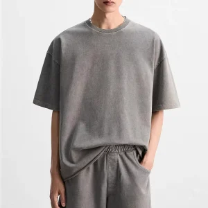 Oversized 100% Cotton Men’s T-shirt Washed and Distressed Style Irregular Hem Fashionable Loose Version Comfortable and Versatile